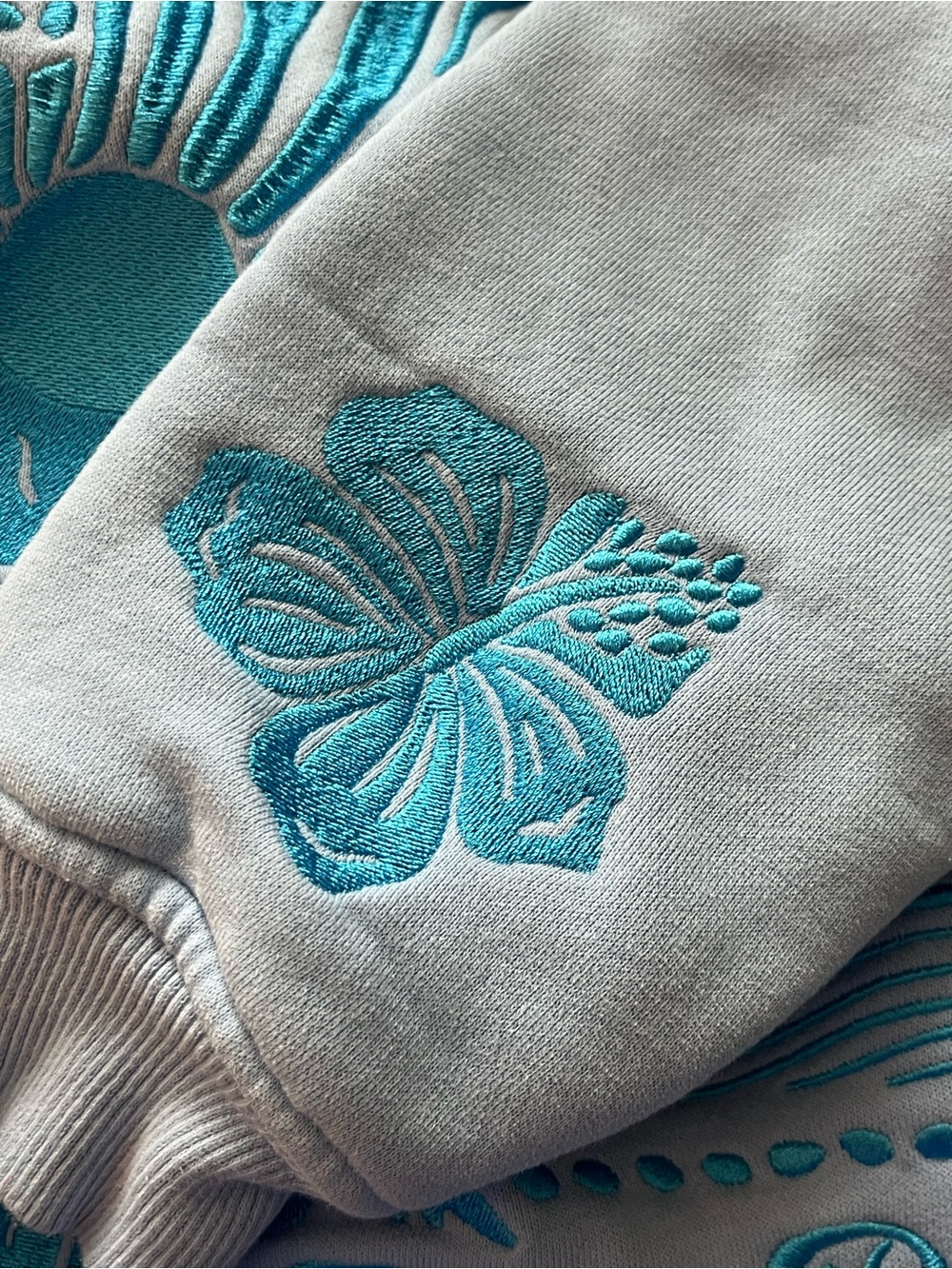 pink palm puff hoodie💙 - Picture 4 of 4